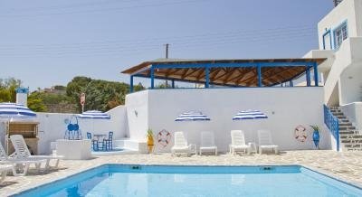 Blue Dolphin Studios & Apartment, alloggi privati a Aegina Island, Grecia